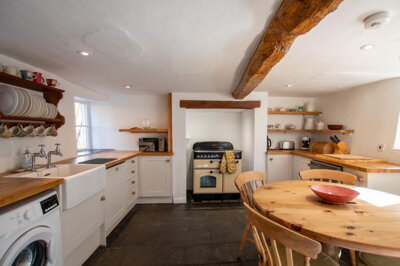 Property on Merrivales Lane, OX15 4ER