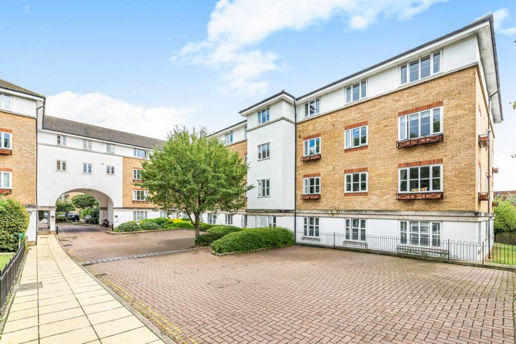 Property main image