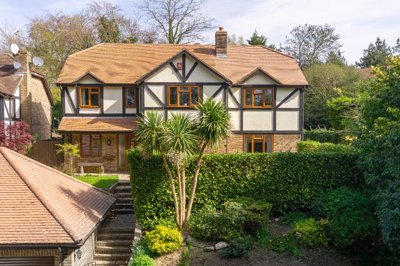 Property on Crawley Lane, RH10 7TQ