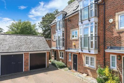 Property on Caberfeigh Close, RH1 6BF