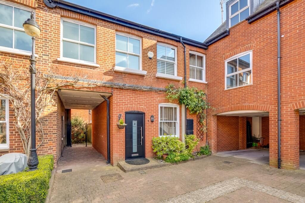 Terraced House