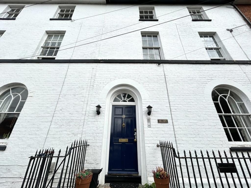 Property main image