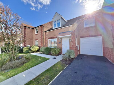 Property on Sir Brian Way, NG22 8GA