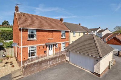 Property on Cromwells Meadow, EX17 1JZ