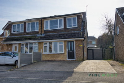 Property on Southfields, S43 4BE