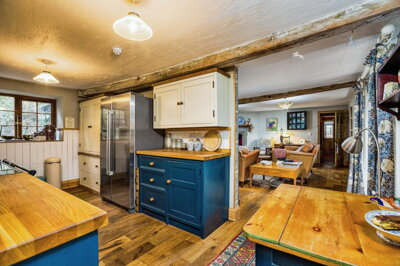 Property on SA19 8AH