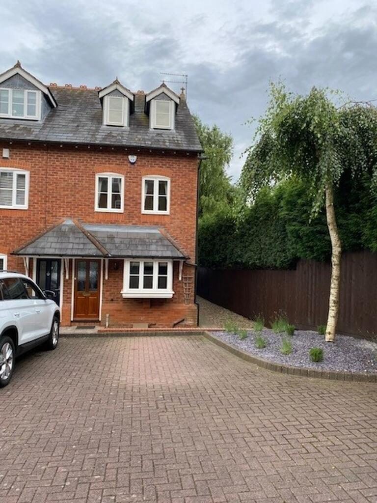 Terraced House