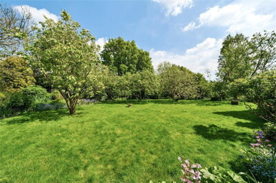 Property on Boxford Road, IP7 7AN