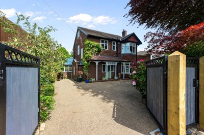 Property on Altrincham Road, SK9 5NG