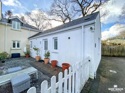 Property on SA70 8RP