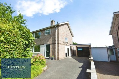 Property on Glenthorne Close, S40 3AR