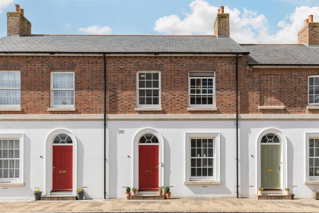 Terraced House