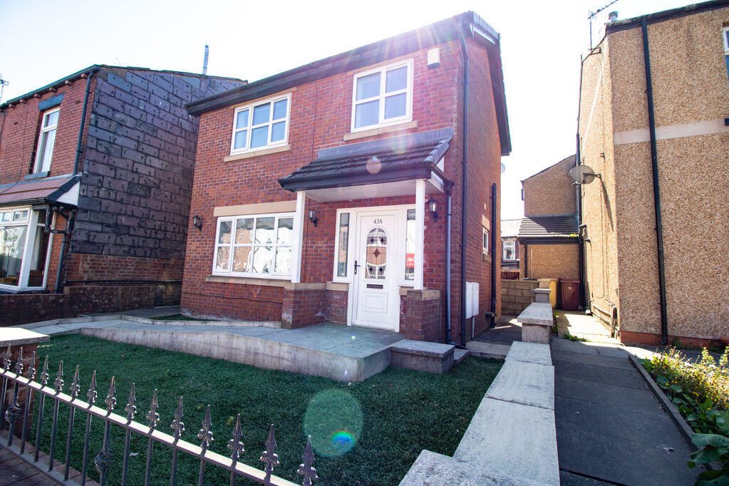 Property main image