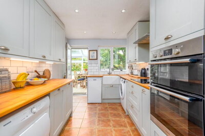 Property on Riverside Gardens, B95 5JX