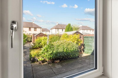 Property on Newlands Road, FK3 8NX