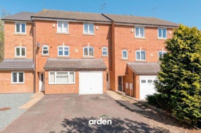 Property on Honeychurch Close, B98 7BZ