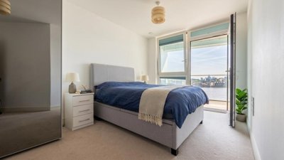 Property on Cable Walk, SE10 0TR