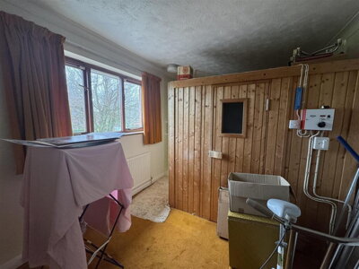 Property on Draysfield, ME9 0TY