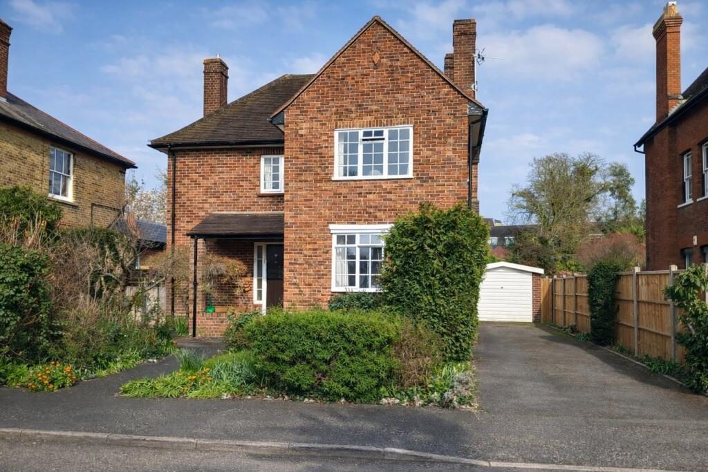Property main image
