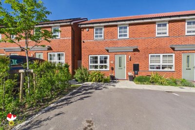 Property on New Orchard Avenue, GL4 6ET