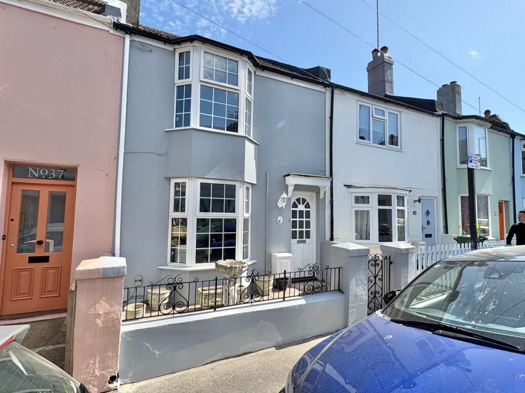 Property main image