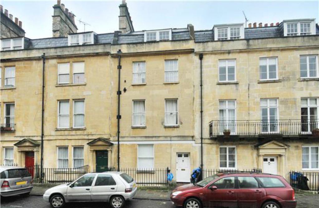 Property main image
