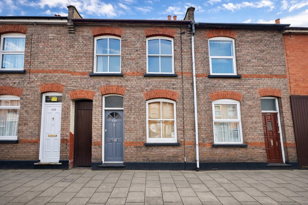 Terraced House