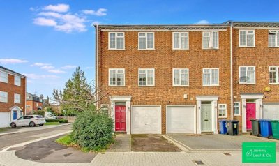 Property on Ashburnham Close, N2 0NH