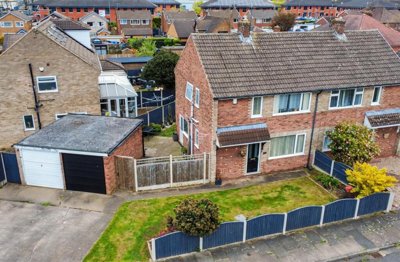 Property on Newland Close, NG9 6EQ