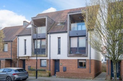 Property on Derwent Way, YO31 0RJ