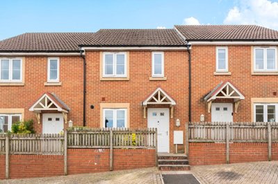 Property on Singers Knoll, BA11 1GJ