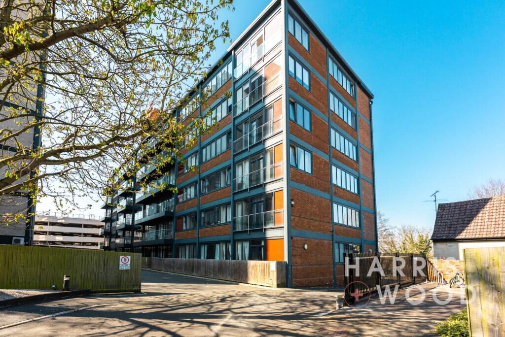 Property main image