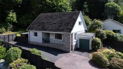 Property on Deans Park, PH8 0JH