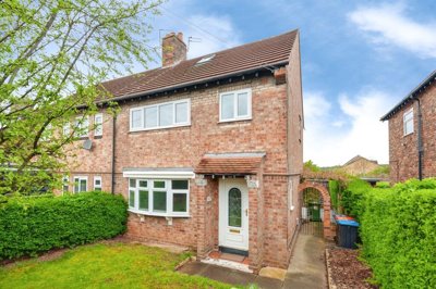 Property on Weaver Crescent, WA6 7HU