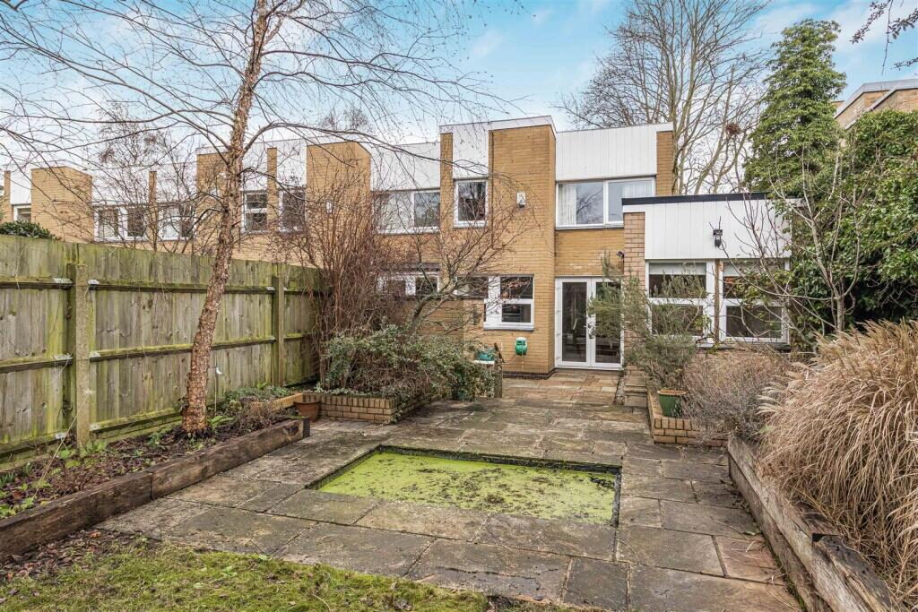 Terraced House