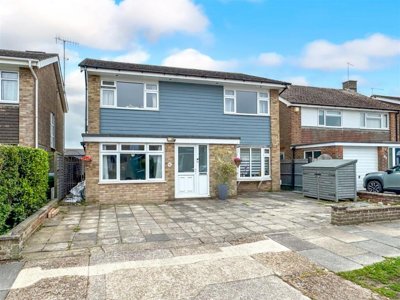 Property on Norfolk Gardens, BN17 5PF