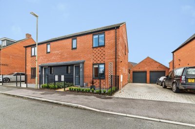 Property on Treetop Avenue, RG23 7GJ