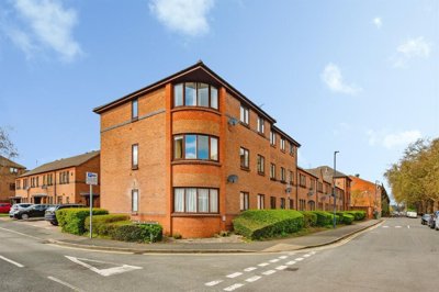 Property on Etruria Gardens, DE1 3RL