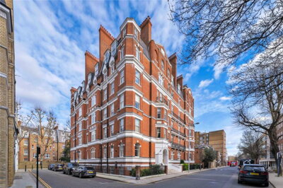 Property on SW10 9QY