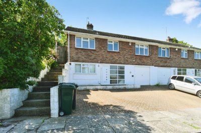 Property on Westfield Rise, BN2 8HR