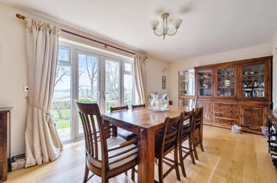 Property on Stoppers Hill, SN15 5AW