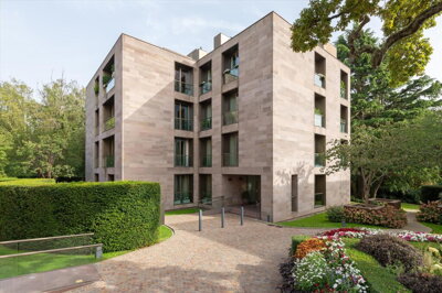 Property on Hampstead Lane, N6 4RU