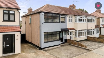 Property on Norfolk Road, RM14 2RE