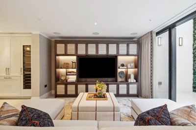 Property on Wilton Row, SW1X 7NR