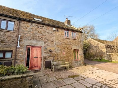 Property on Blacker Green Lane, S75 4NF