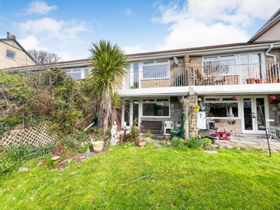 Property on TQ13 9UF