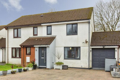 Property on Springfield Close, PL25 3BN