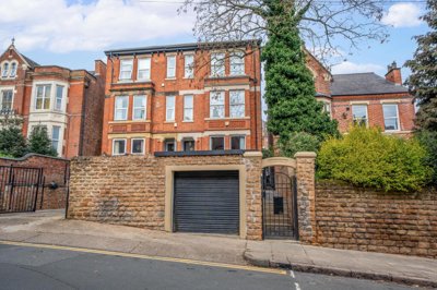 Property on Burns Street, NG7 4DT