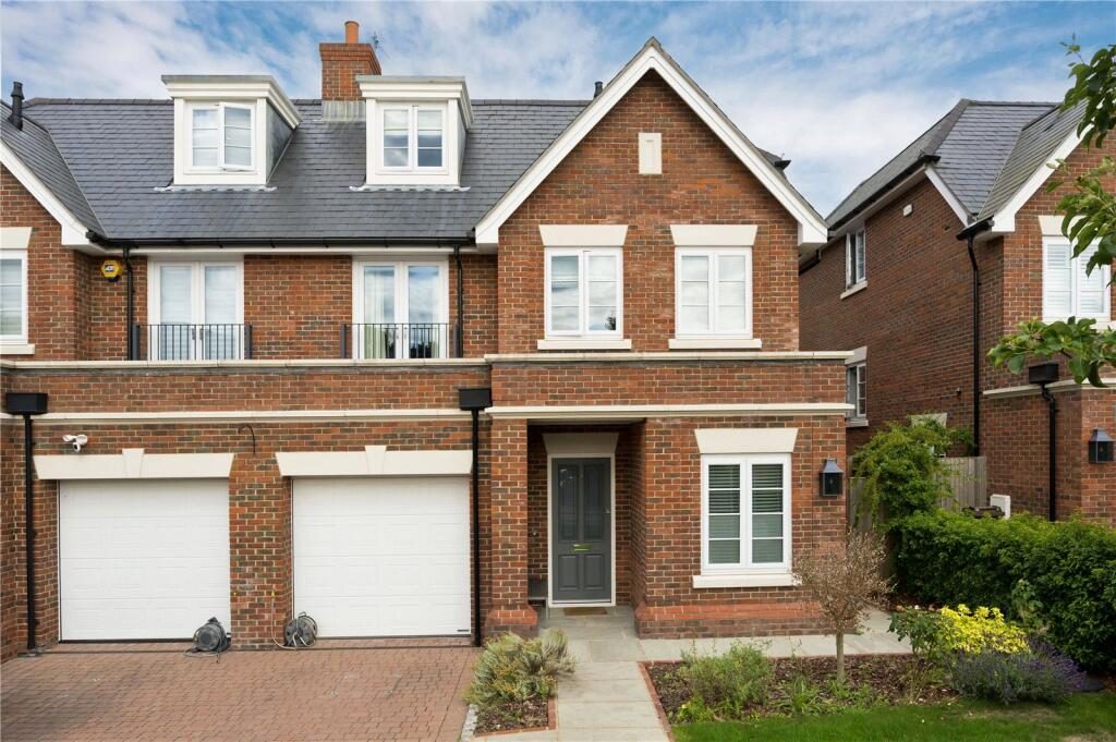 Terraced House