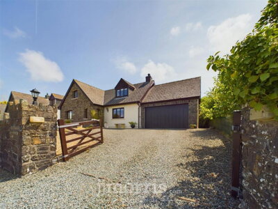 Property on SA62 5AG